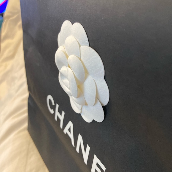 Chanel Gift Bag Ex Cond - Picture 2 of 9